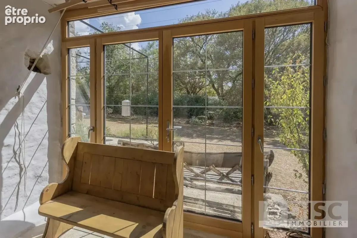 Belle et spacieuse propriété en pierre avec piscine et 3,8 hectares de terrain. - photo 9