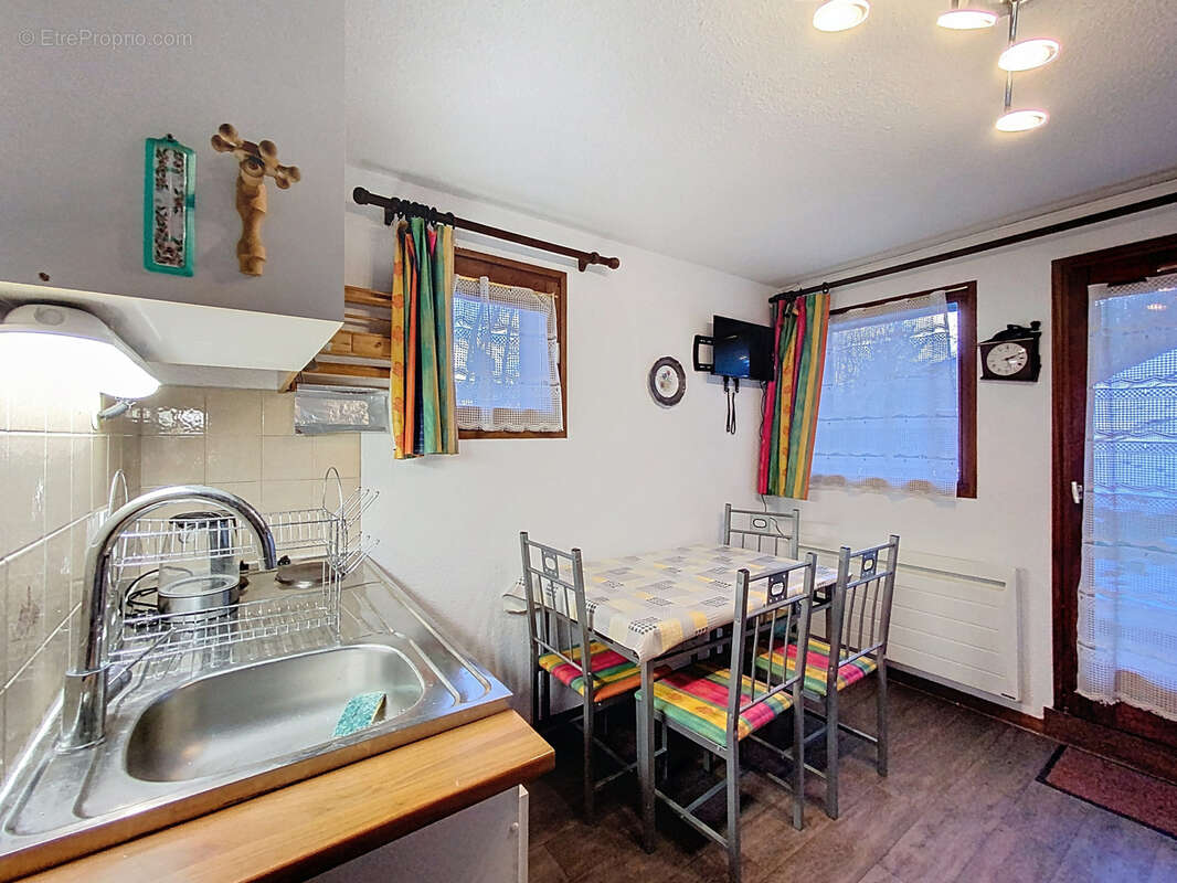 Appartement à MORILLON