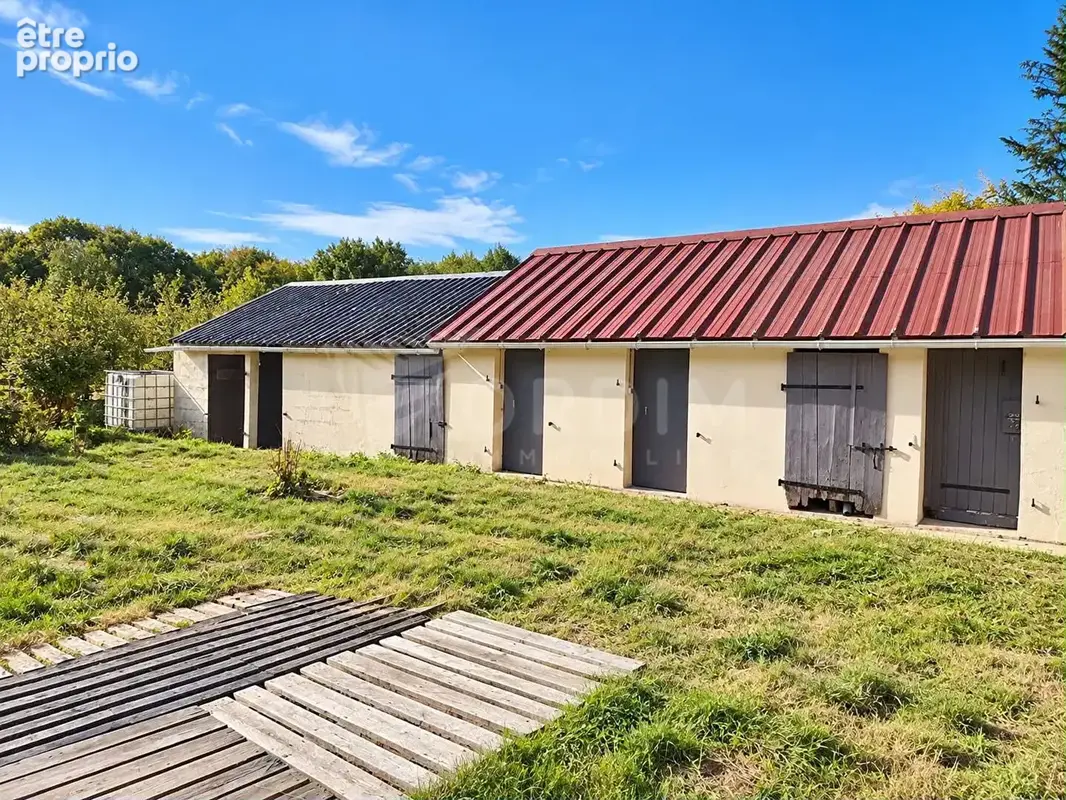 Une propriété d'exception au coeur de la campagne - 423 m² habitables, gîtes & installations équestres - photo 23