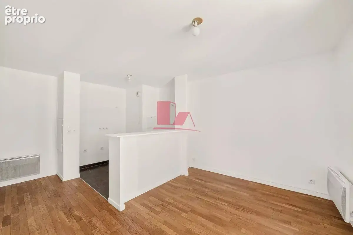 Chatillon centre - appartement 3 pieces de 53.37 m² - balcon - parking - photo 2