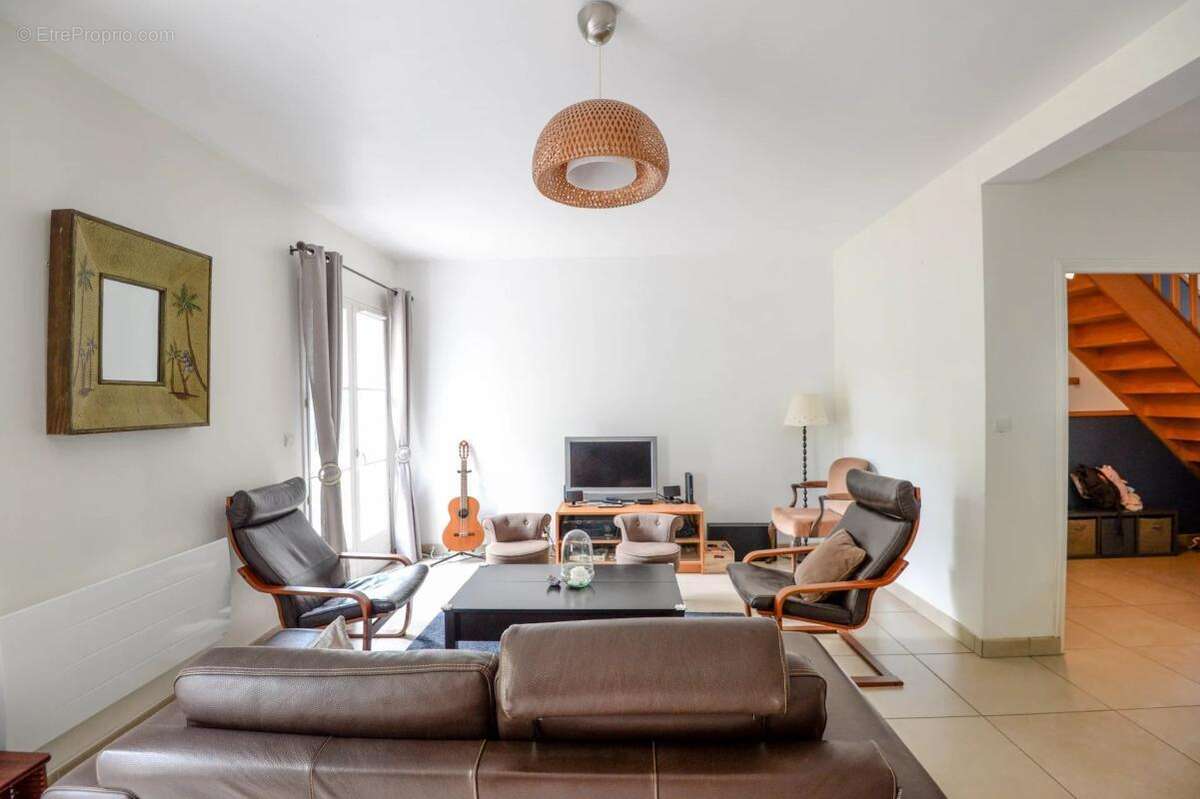 Maison à MONTIGNY-SUR-LOING