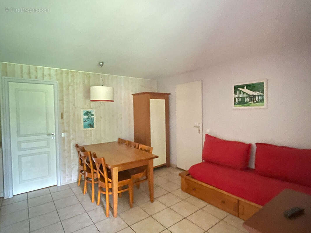 Appartement à MOLIETS-ET-MAA