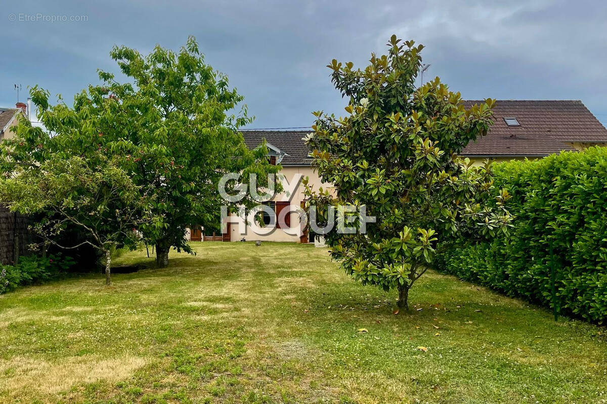 Maison à PARAY-LE-MONIAL