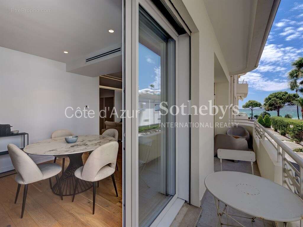 Appartement à CANNES