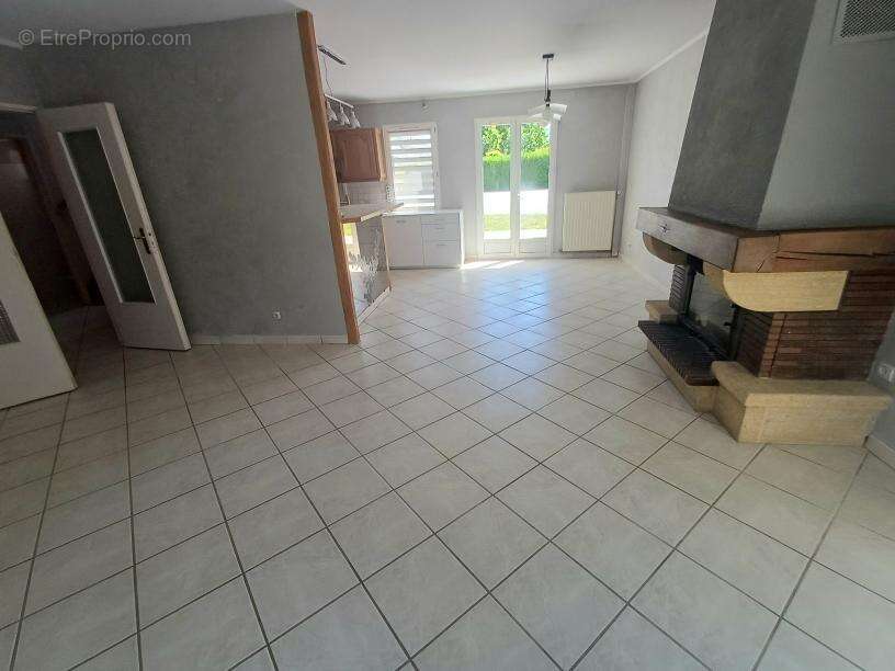 Maison 122 m² à Rivery  - photo 4