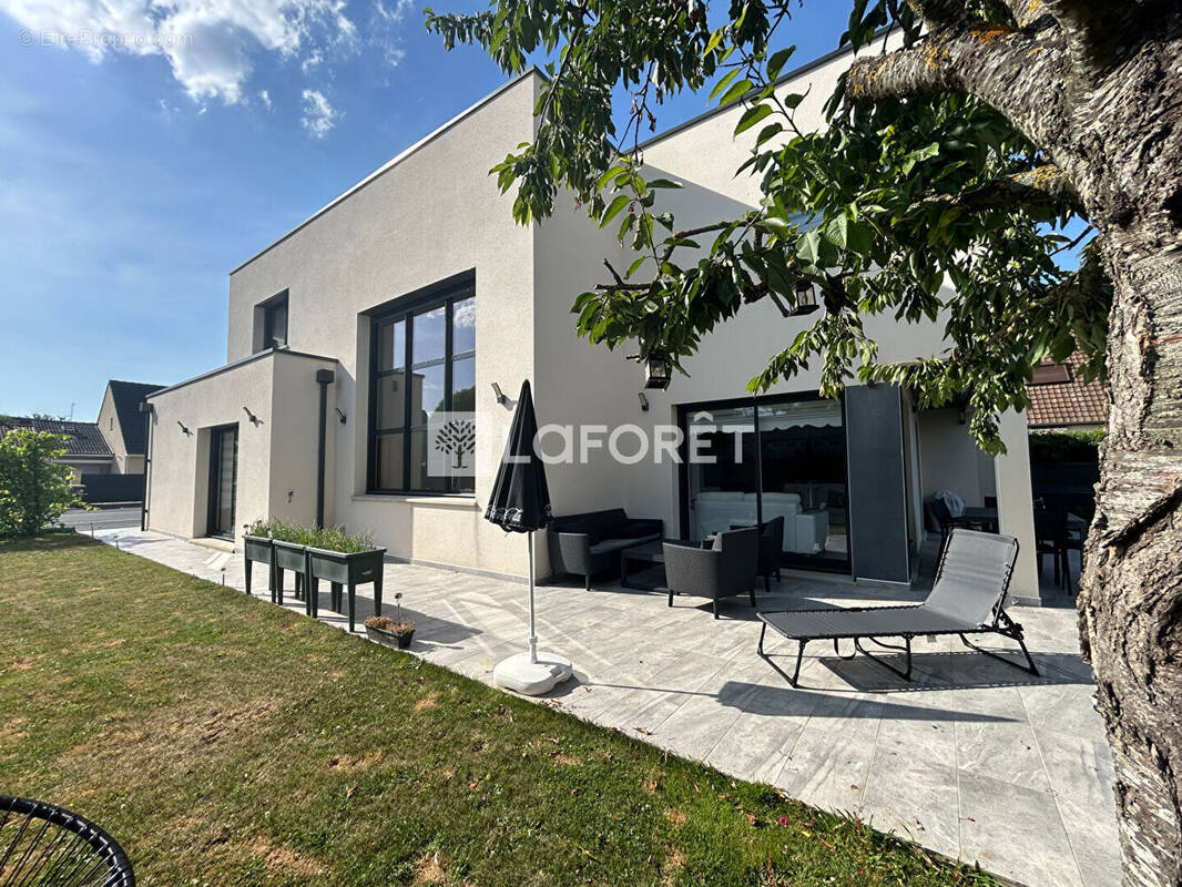 Maison à SOLIERS