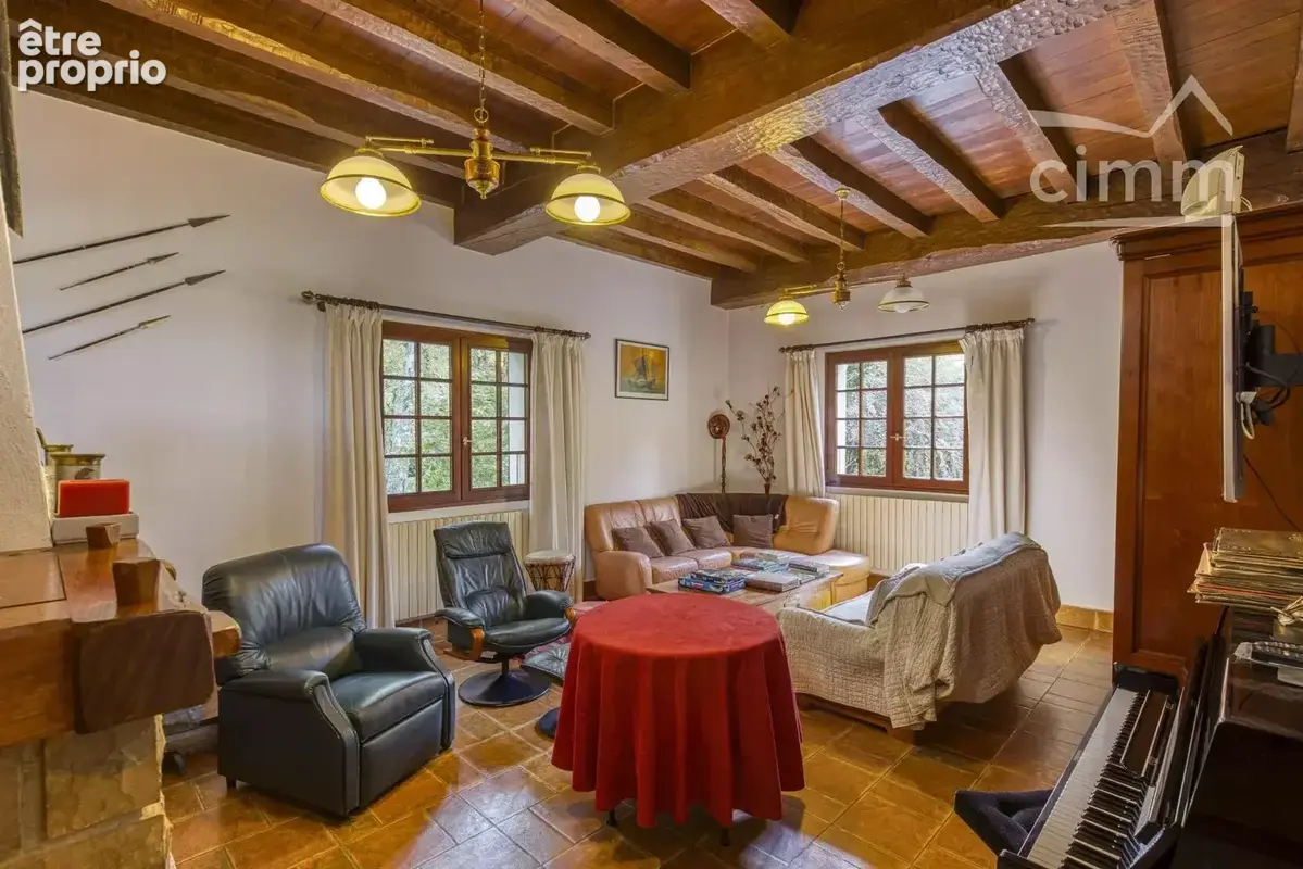 Propriété de charme 420m2 sur 1.6 ha de terrain dans un cadre champêtre sans voisinage - photo 23