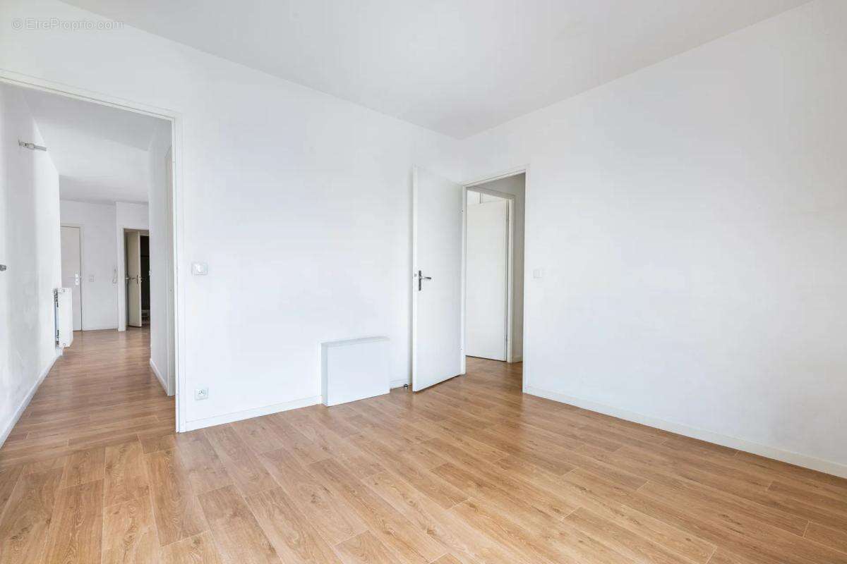 Appartement à AUBERVILLIERS