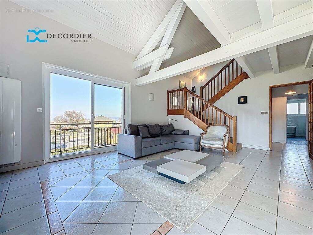 Maison à NEUVECELLE