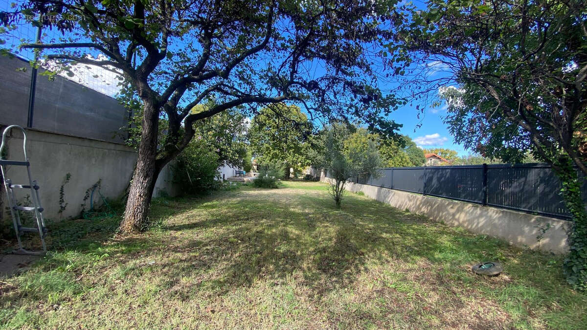 Appartement à BOLLENE