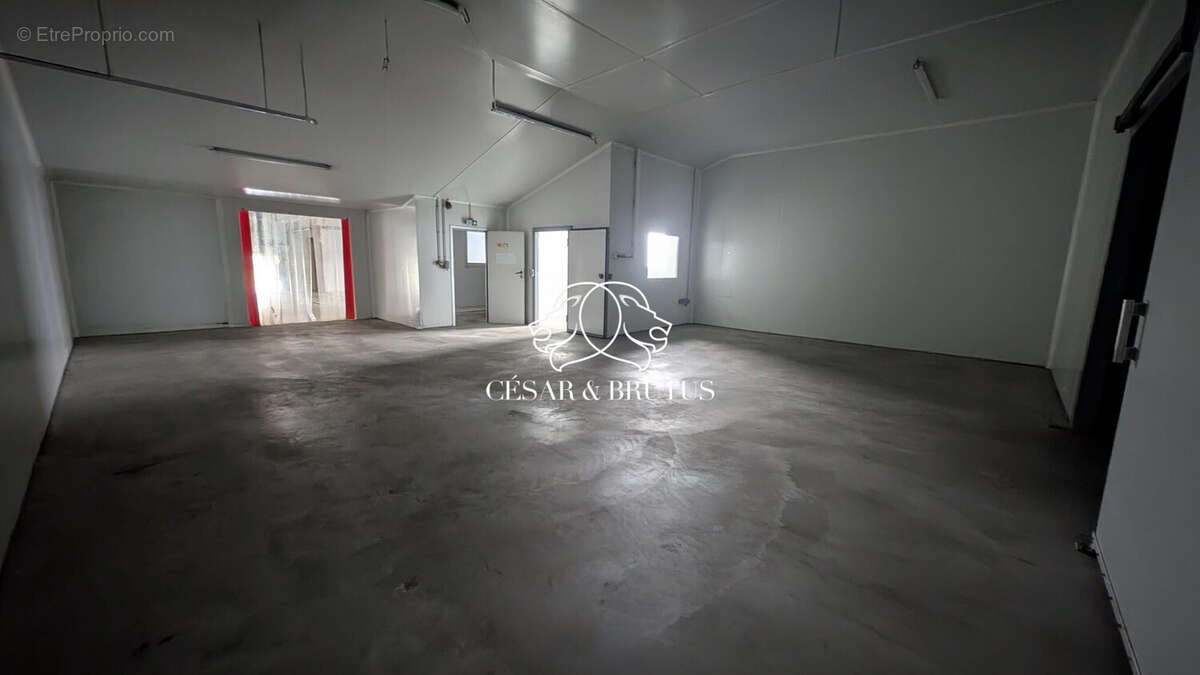 Commerce à SAINT-GERMAIN-LAPRADE