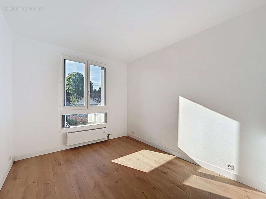 Appartement à CORBEIL-ESSONNES