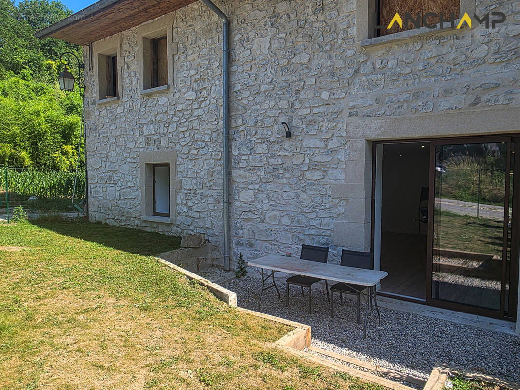 Chanaz  Appartement neuf T3 de plain-pied avec jardin privatif - photo 1