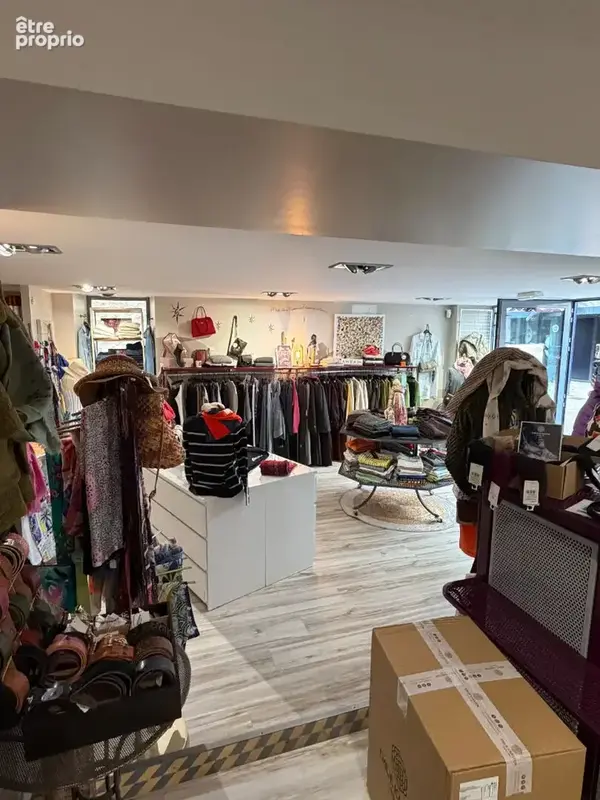 Fonds de commerce Saint Junien - Prêt à porter - Bonne opportunité Faible prix - photo 4