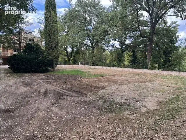 Terrain à AIX-EN-PROVENCE