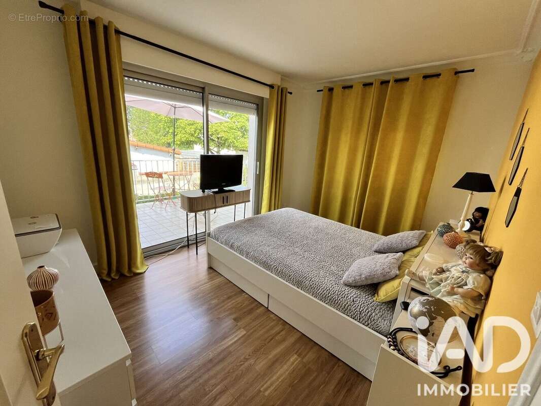Maison 106 m² à La Copechagniere  - photo 9