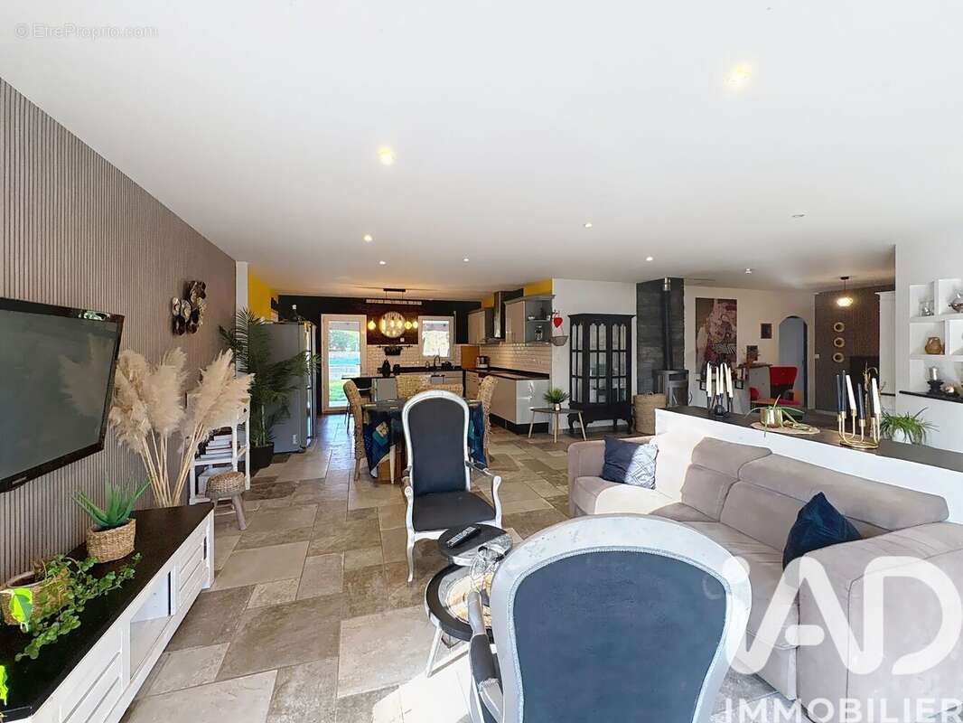 Photo 6 - Maison à TERRASSON-LAVILLEDIEU