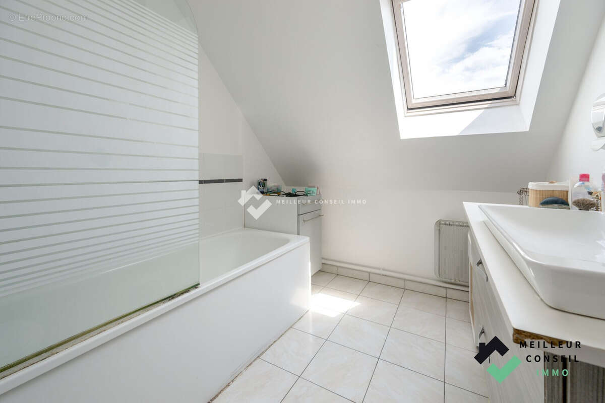 Maison 80 m² à Plaintel  - photo 9