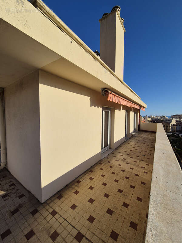 Appartement à MENTON