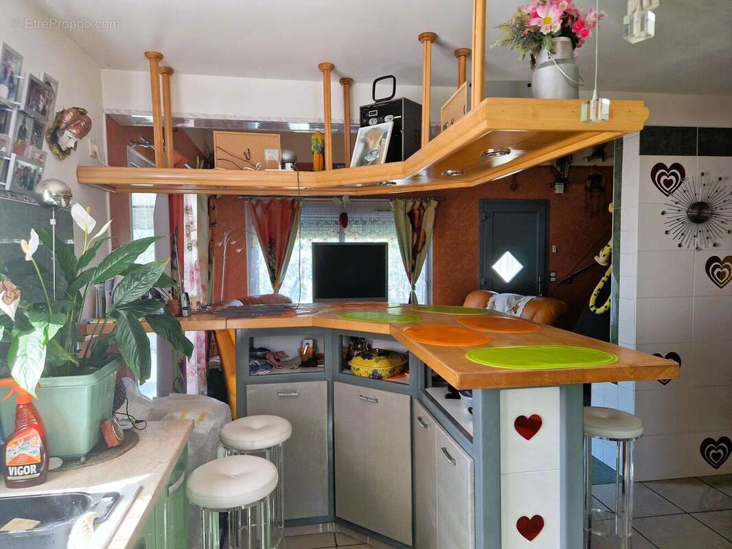 Photo 6 - Maison à SAINT-AVRE