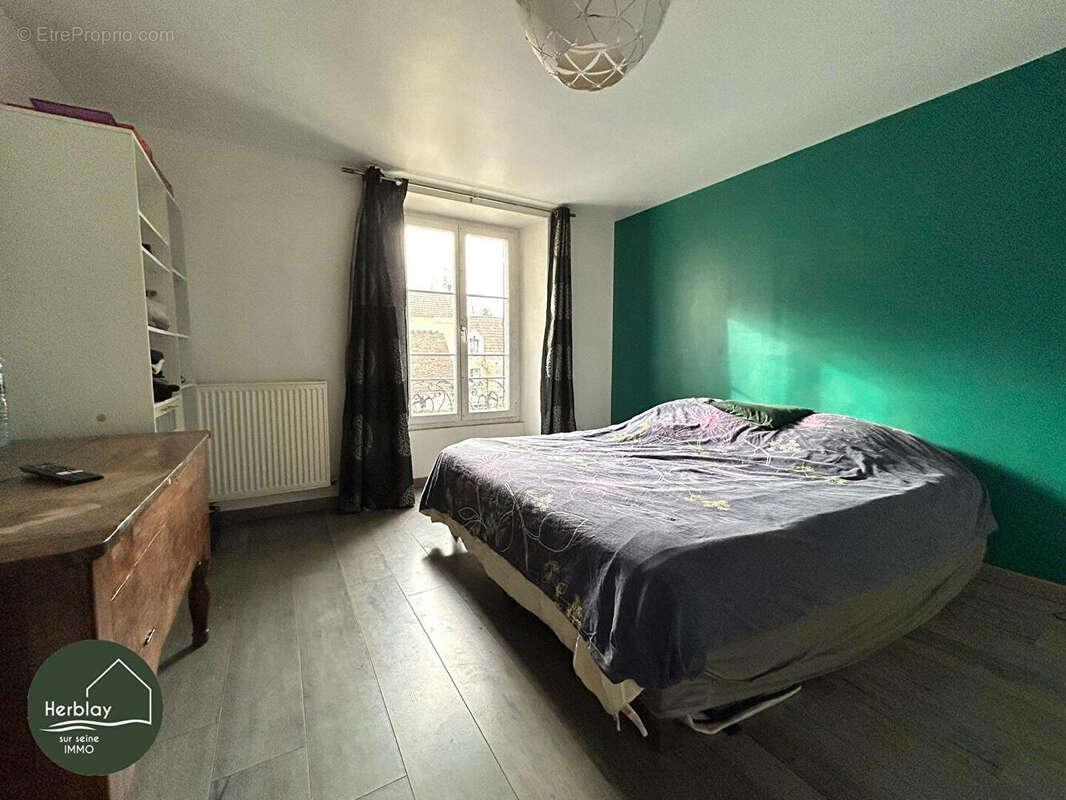 Maison à MONTIGNY-LES-CORMEILLES