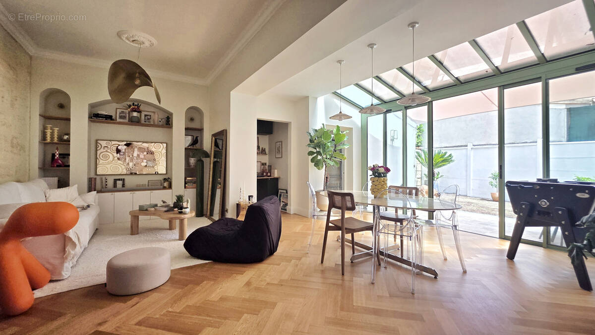 Appartement à BORDEAUX