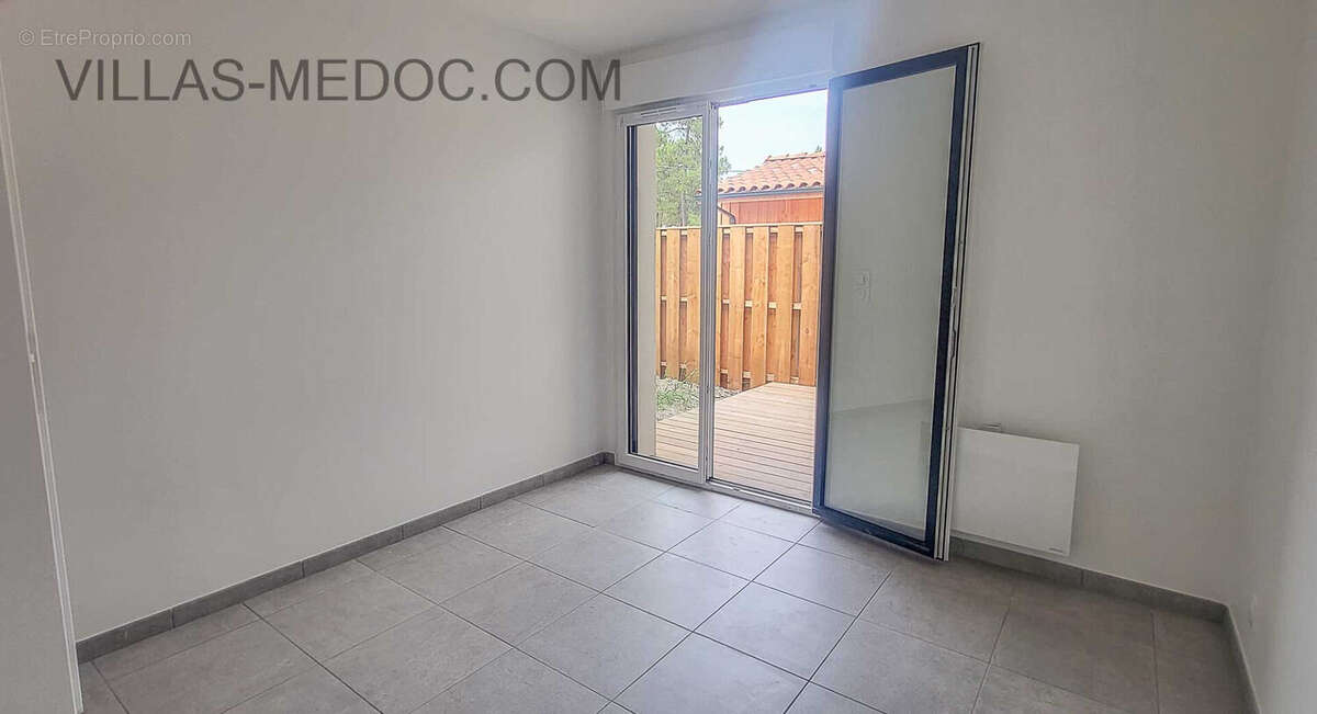 Appartement à VENDAYS-MONTALIVET