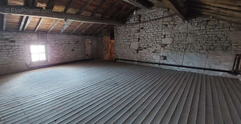 Maison à vendre 5 pièces NALLIERS (85) - photo 15