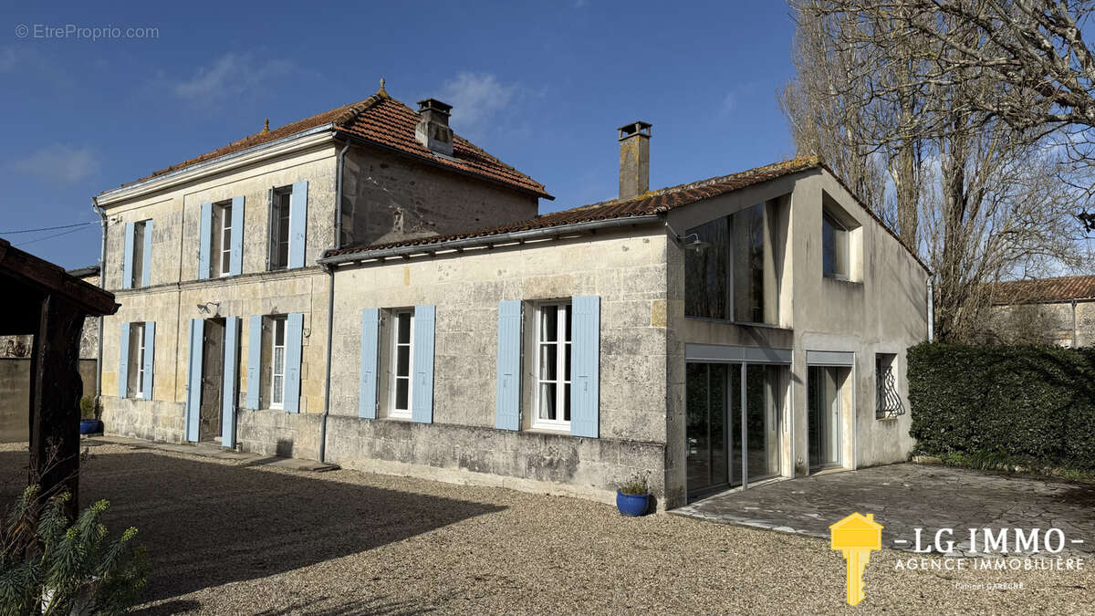 Maison à BRIE-SOUS-MORTAGNE