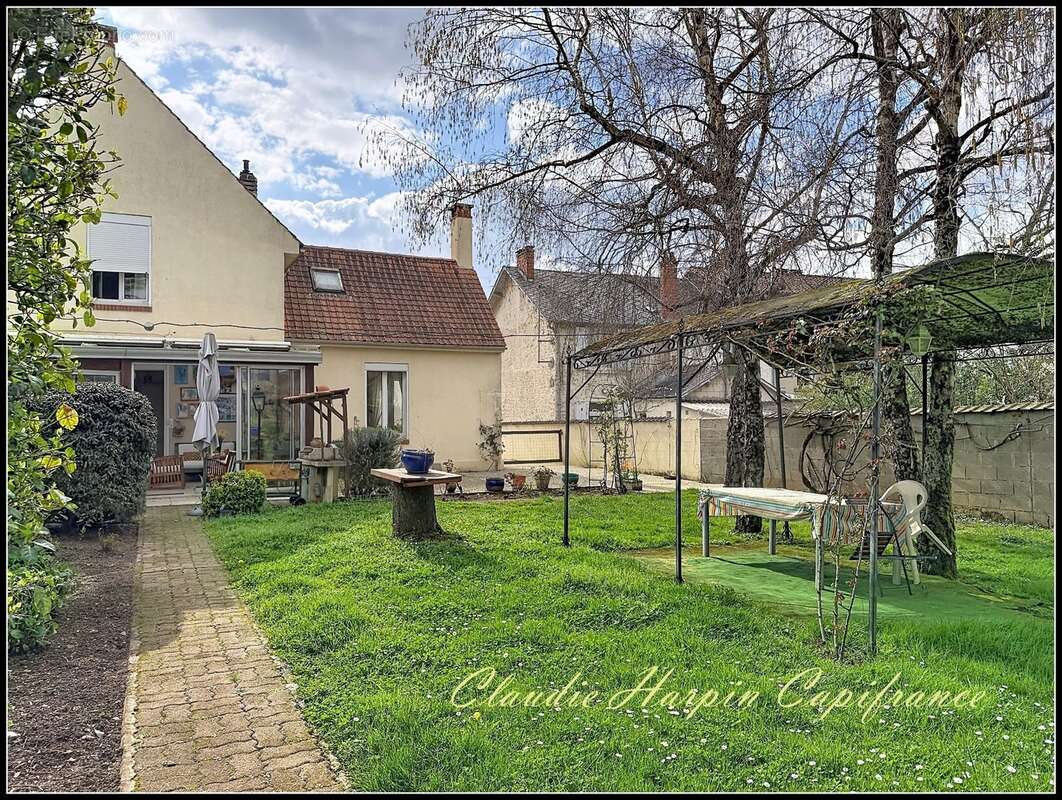 Maison à vendre 7 pièces NIORT (79) 4 chambres parcelle 1992 m² - piscine chauffée - photo 7