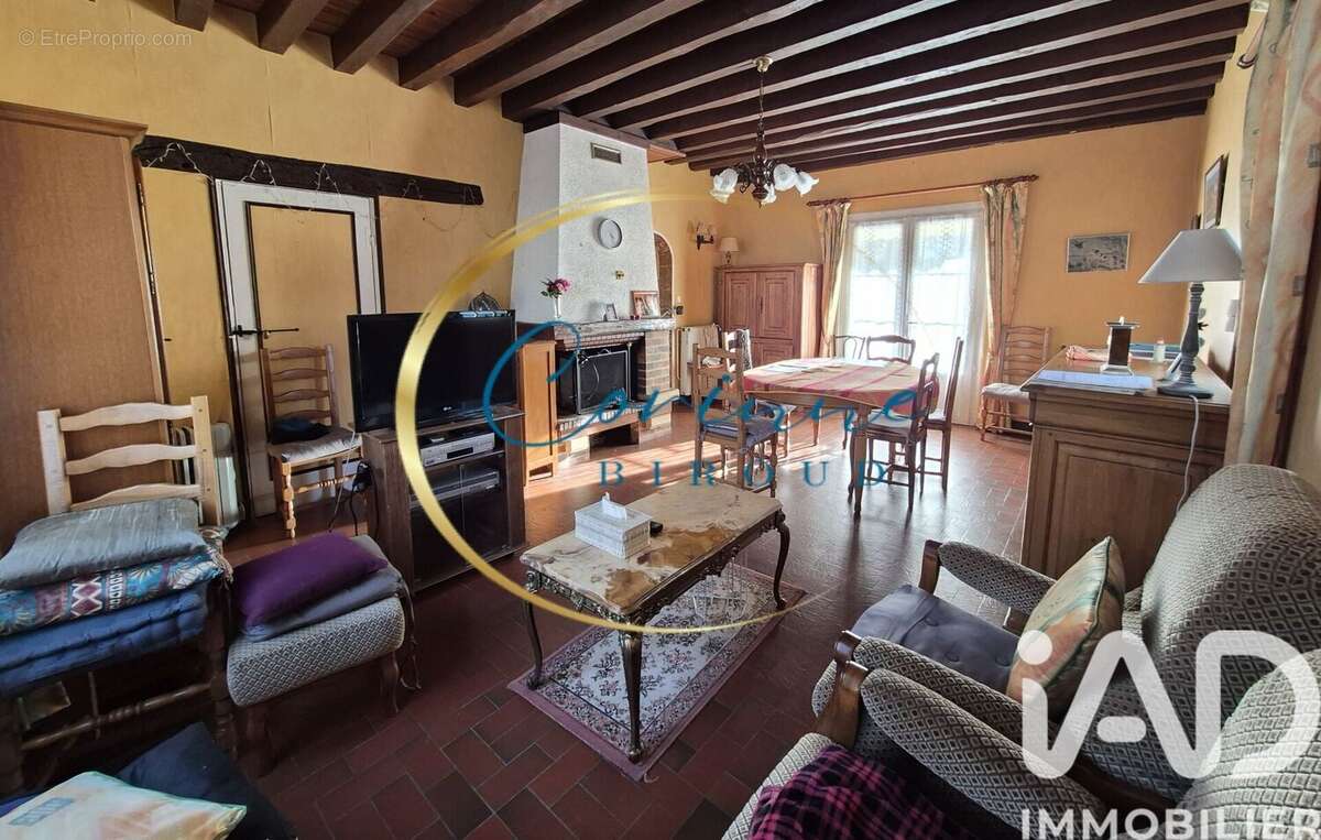 Photo 5 - Maison à VILLENEUVE-LES-SABLONS