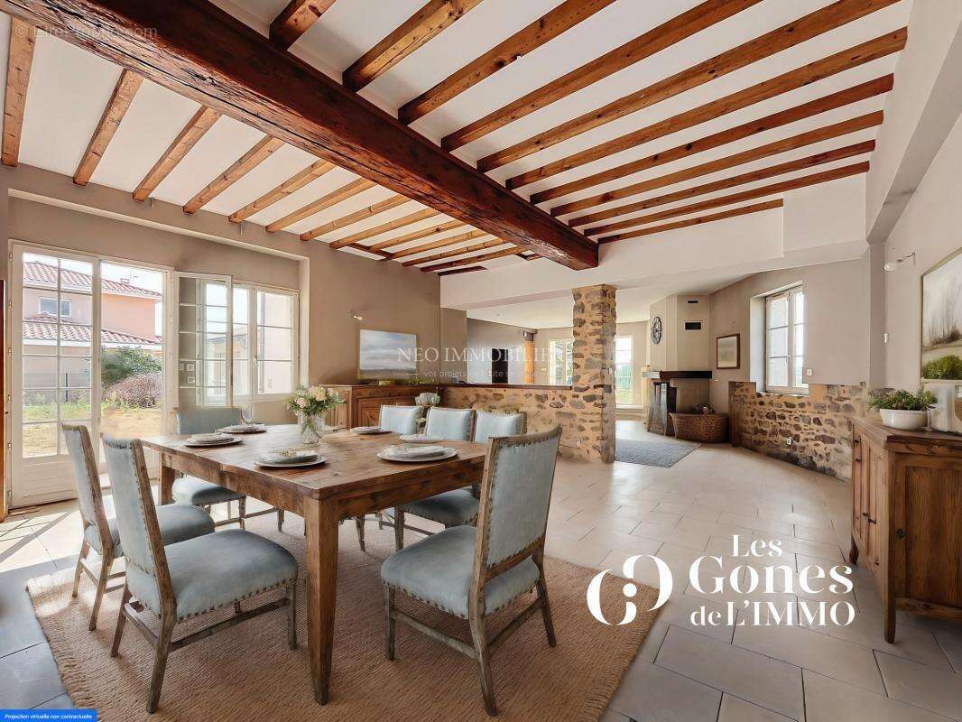 Maison à GREZIEU-LA-VARENNE