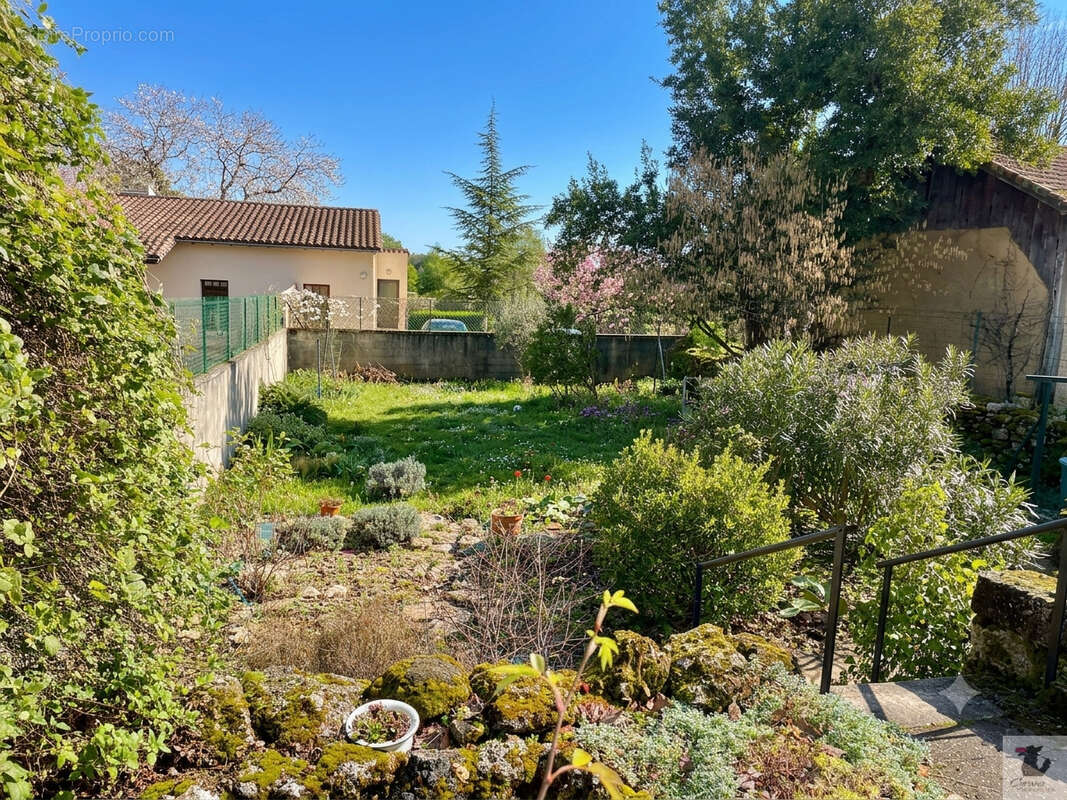 Maison de village, proche Bergerac, 124m2, 3ch, Garage - photo 9