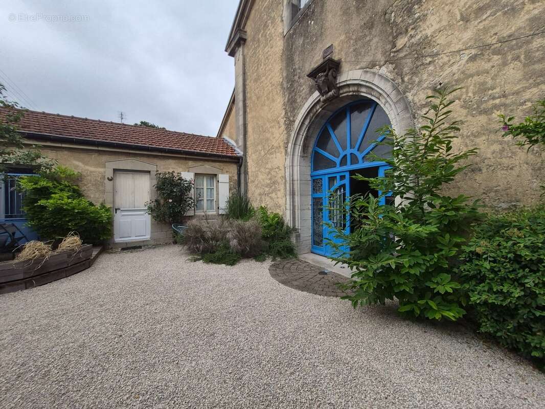 Demeure à vendre 12 pièces POLIGNY (39) - photo 11