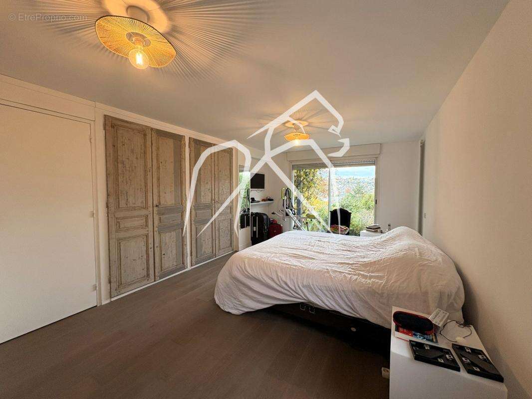 Maison de Charme  200m²  5 Chambres  Mont-Saint-Aignan - photo 9