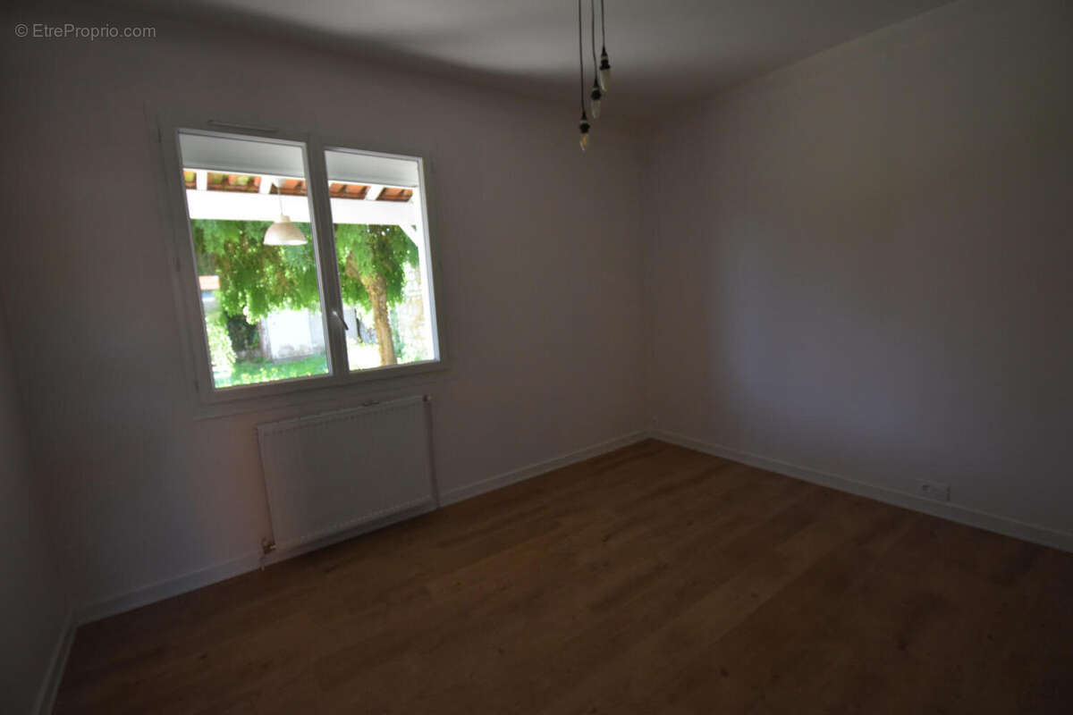 DSC_0017 - Maison à SOYAUX