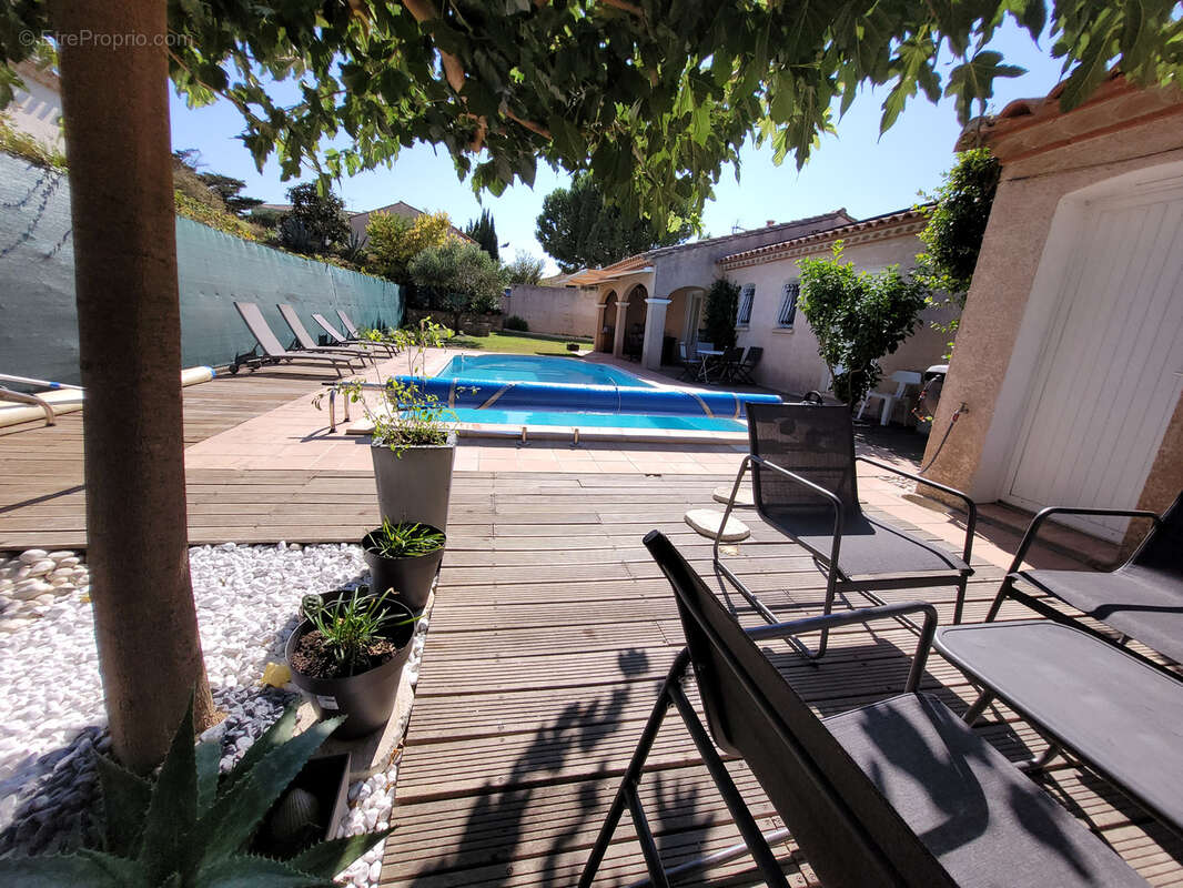 Salles d'Aude Villa T6 de 116 m2 de Plain-pied avec un garage de 30 m2, un atelier de 18 m2 et une piscine. - photo 16
