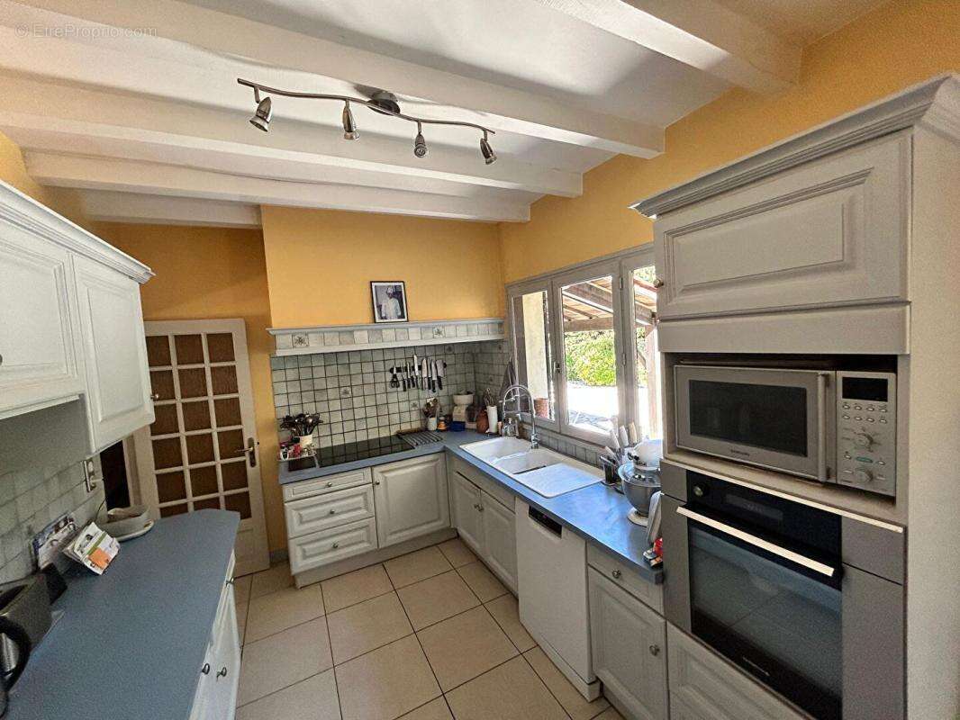 Maison à AUBIE-ET-ESPESSAS