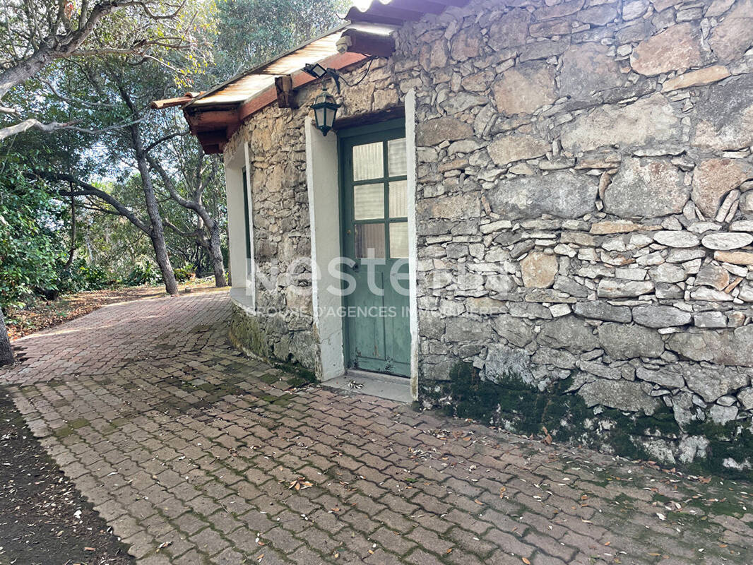 Terrain à BONIFACIO