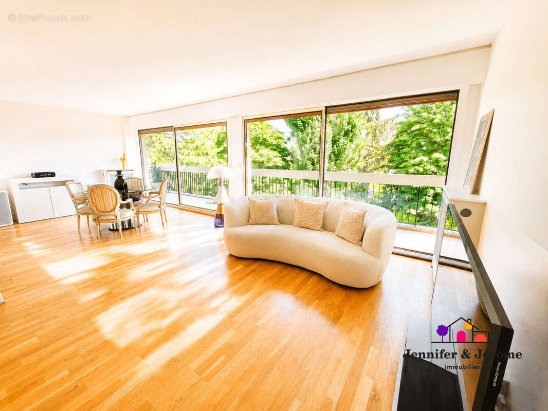 Appartement à ENGHIEN-LES-BAINS