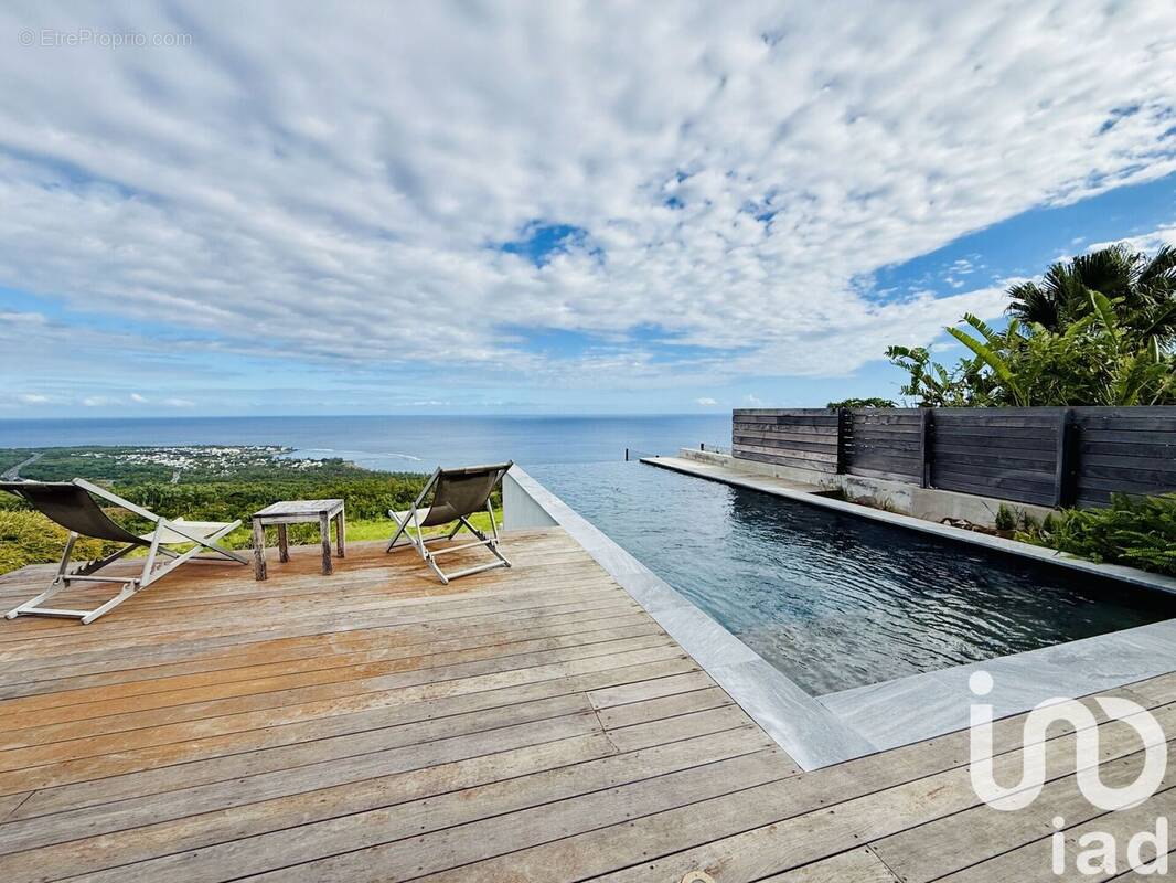 Photo 1 - Maison à LES AVIRONS