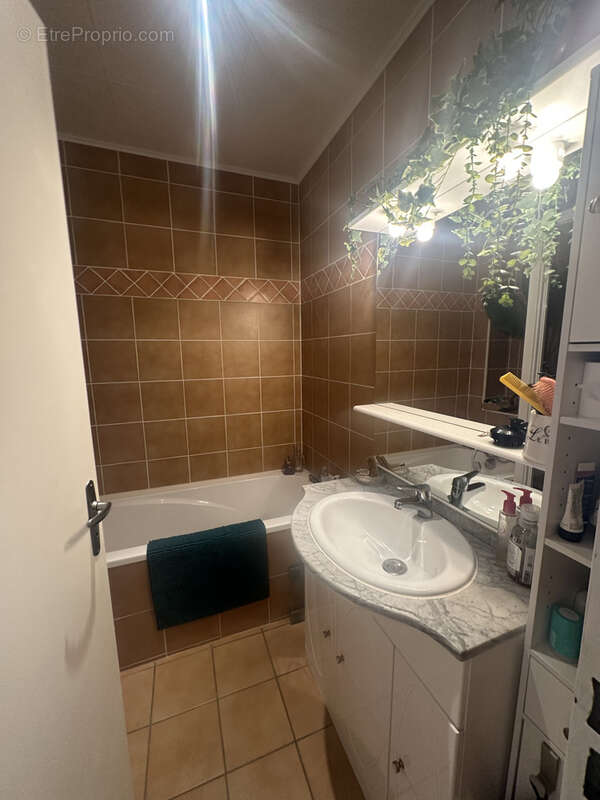 Appartement à MARSEILLE-8E