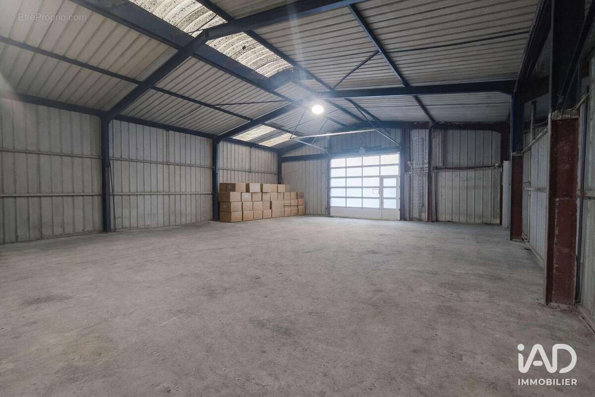 Photo 6 - Commerce à SAINT-MEMMIE