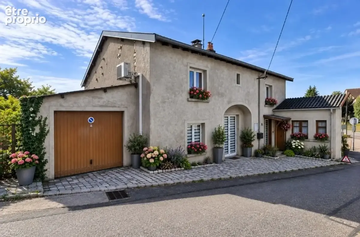 Maison à MIRECOURT
