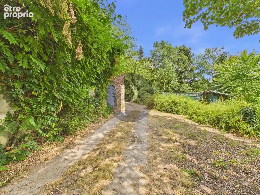 VAUHALLAN – Propriété 7 pièces – Réception 100 m² - Vue dominante – Terrain boisé 4726 m² - photo 21