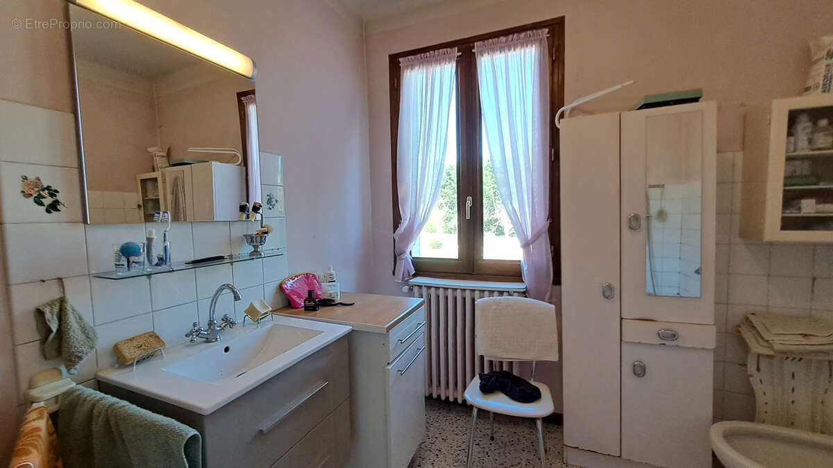 Maison à BOLLENE