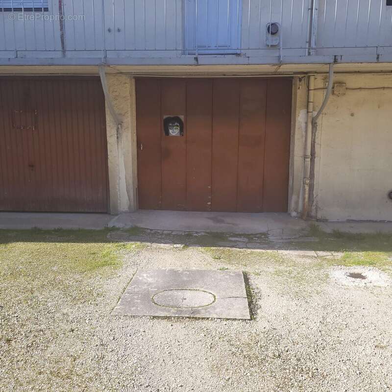 Parking à CHALON-SUR-SAONE