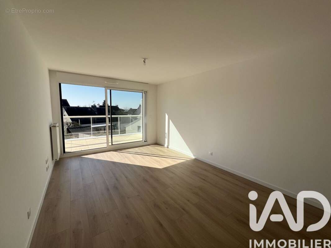 Photo 3 - Appartement à LA CHAPELLE-DES-FOUGERETZ