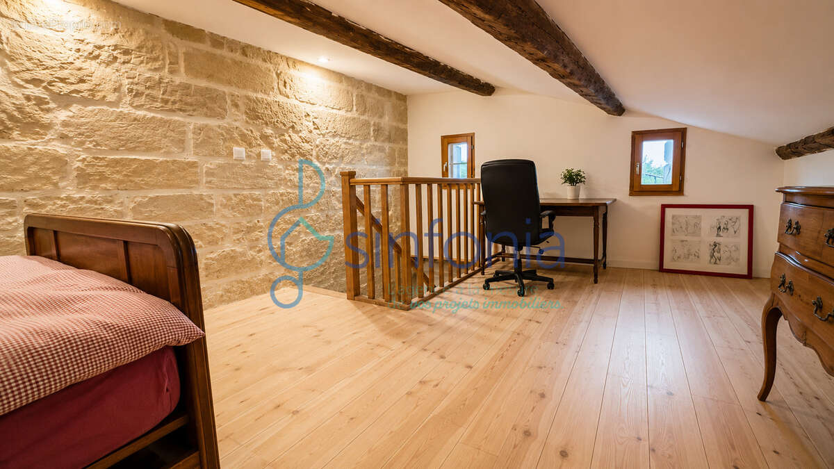 À 5 minutes d'uzès   maison de 160 m2 avec deux grandes terrasses et garage  50 m2 - photo 11