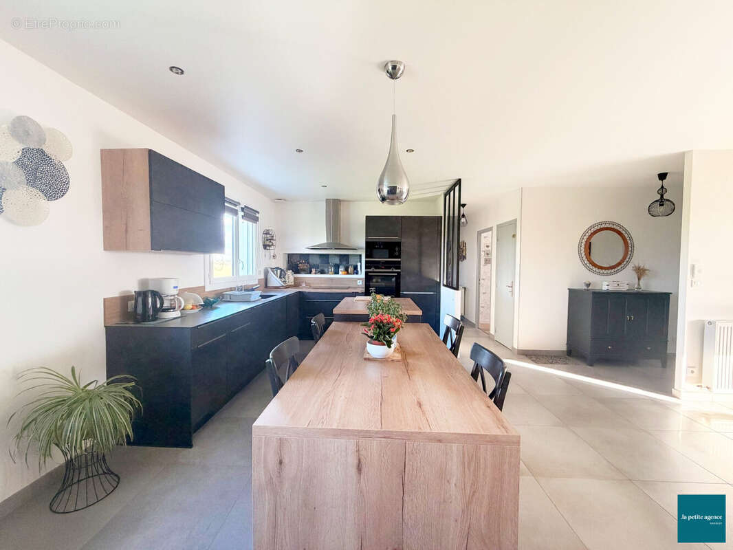 Maison à AMAYE-SUR-ORNE